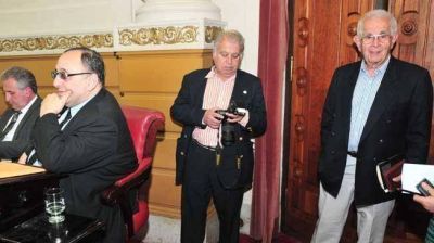 En la UCR no le perdonan a Mart� elogios a Schiaretti