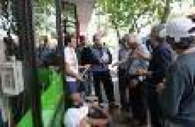 La protesta de empleados de comercio en un supermercado Vea de Maip� moviliz� a la Polic�a y la Justicia