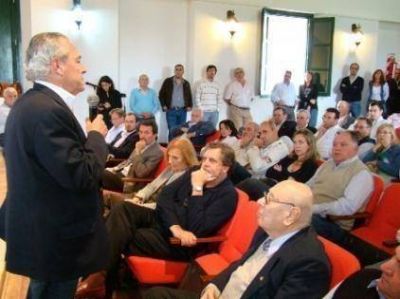 Frente Progresista: La UCR busca encabezar la f�rmula de la gobernaci�n