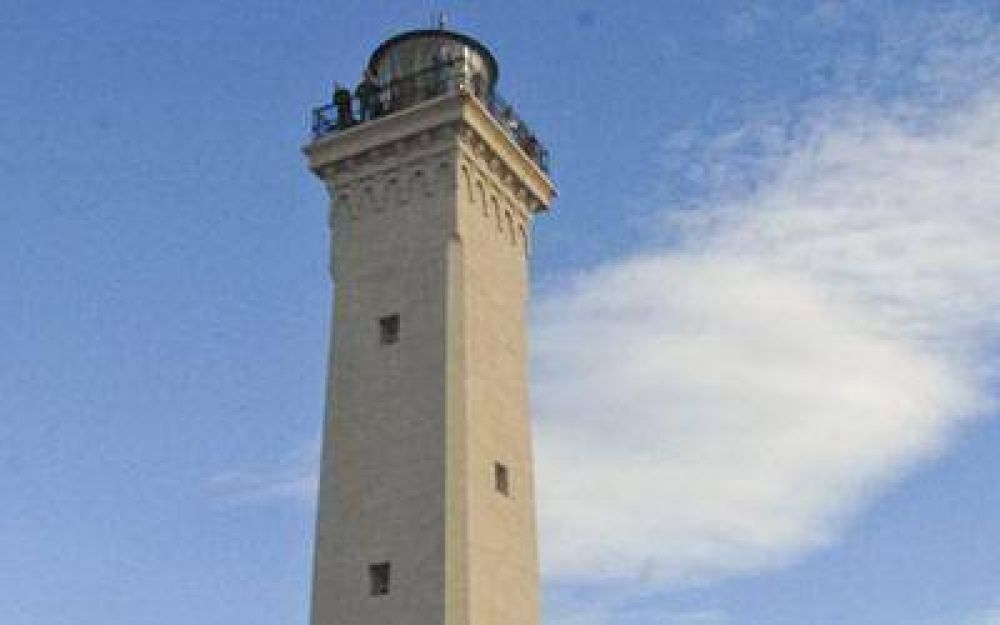 Familias y turistas disfrutaron el domingo en el Faro San Jorge