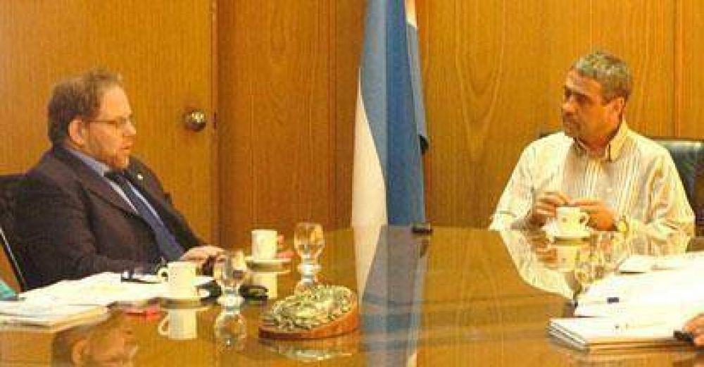 El Intendente Ferraresi se reuni� con autoridades del INDEC