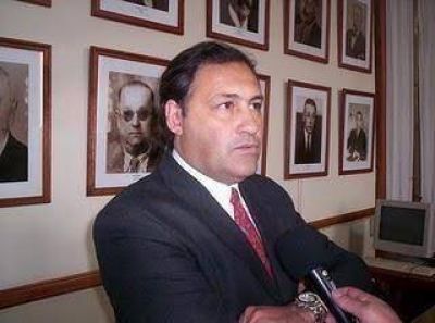 Firmaron 40 t�tulos de prop�edad gestionados en Casa de Tierras
