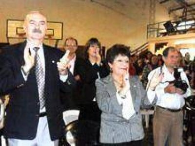 Instan a fortalecer la articulaci�n entre el sector p�blico y privado