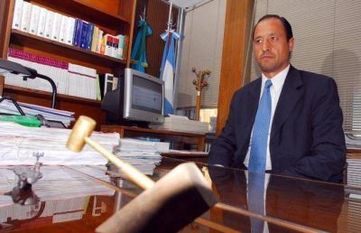 �Los juicios por jurados ser�an una forma importante de legitimaci�n de la justicia�