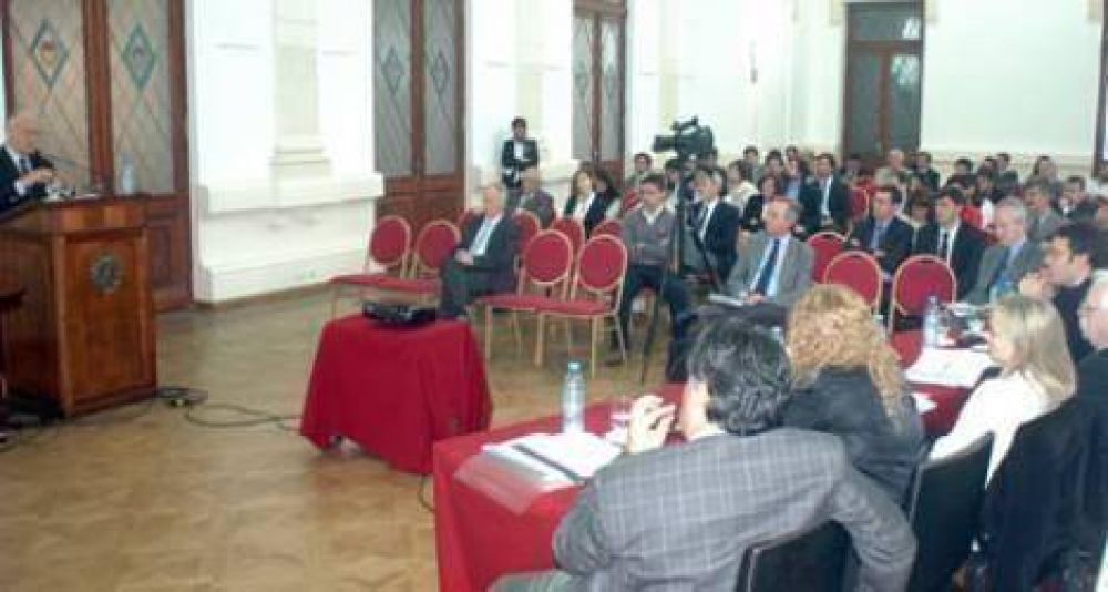 Eligieron las ternas de postulantes a la Fiscal�a General de la provincia