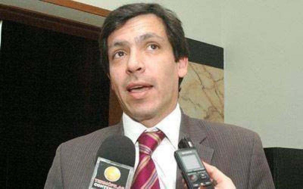 Fiscal de Estado defendi� contrataci�n de un estudio de abogados en forma directa