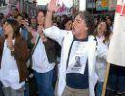 Los docentes porte�os ratifican el paro de 48 horas