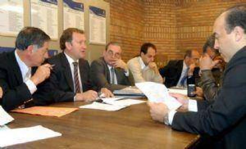 Se aprobar�an 35 millones, pero no el endeudamiento