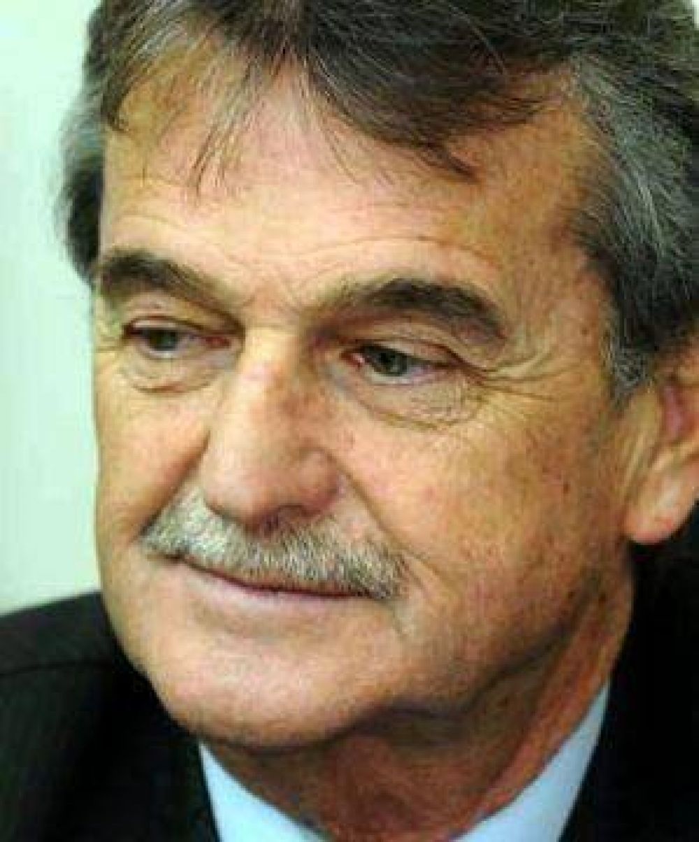 Behler desestim� las cr�ticas por la atenci�n en hospitales