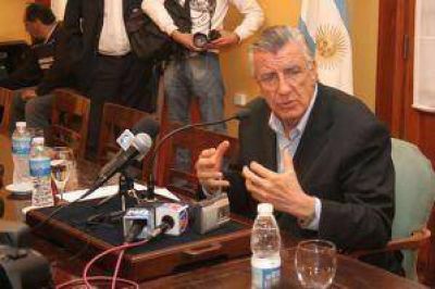 �Por el momento� Jos� Luis Gioja no piensa en la re reelecci�n 