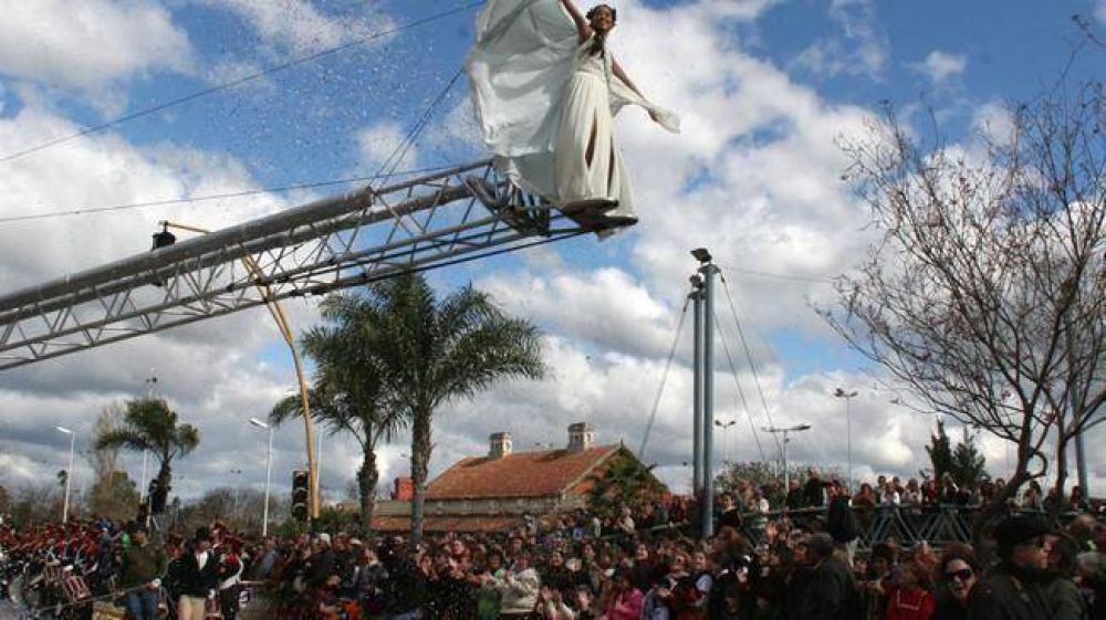 Villa Mar�a festej� su 143 aniversario con un desfile distinto