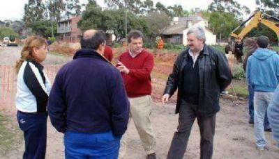 Ya se construyeron m�s de 50 mil metros de ca�er�a de conexi�n a los Desag�es Cloacales a la Cuarta Cloaca M�xima.