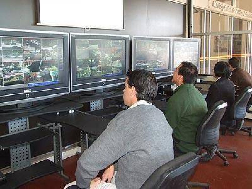 PLAN DE PROTECCI�N CIUDADANA Se renueva el reclamo por la falta de personal retirado en las Comunas