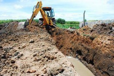 PROVISI�N DE AGUA Los concejales esperan que cumpla