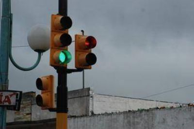Oscar Dacosta Contin�an los trabajos por parte de la Direcci�n de Tr�nsito