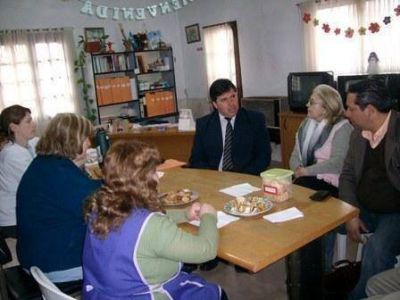 El Concejal Url�zaga en Loma Negra