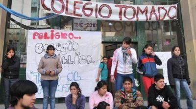 Las tomas continuar�n hasta ma�ana