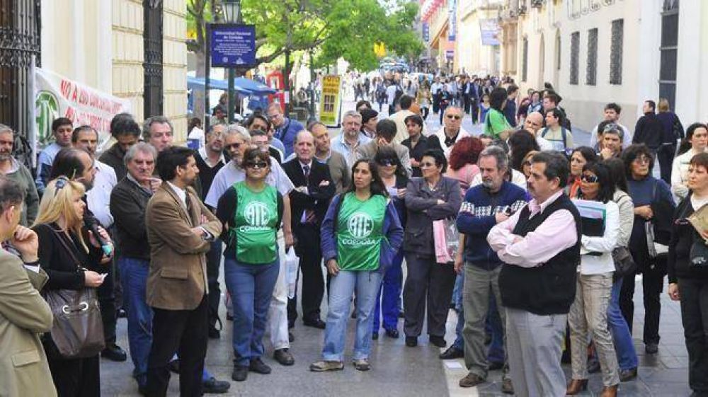 El Rectorado de la UNC neg� su participaci�n en los concursos