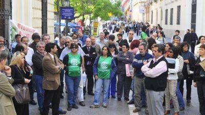 El Rectorado de la UNC neg� su participaci�n en los concursos