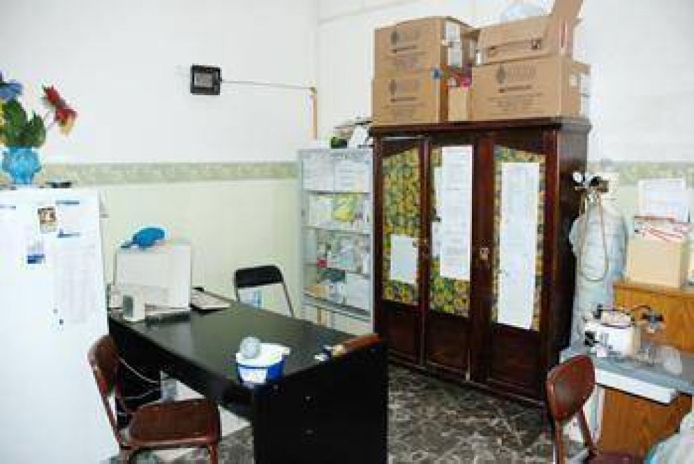 Precarizaci�n de la salud Dos barrios se preguntan: �Y los m�dicos d�nde est�n?