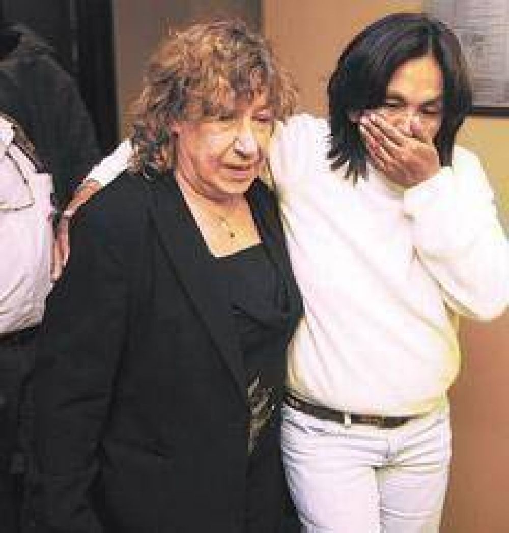 �Nos vamos con dolor y muy angustiados�