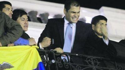 Con m�scara antig�s, en medio del fuego cruzado