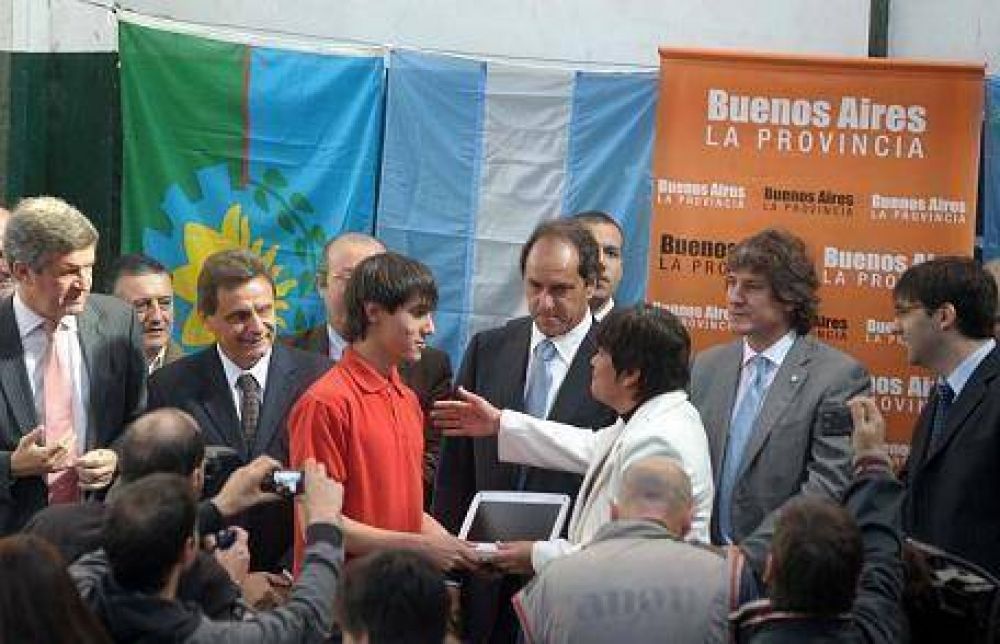 La Provincia entregar� netbooks para escuelas de sordos