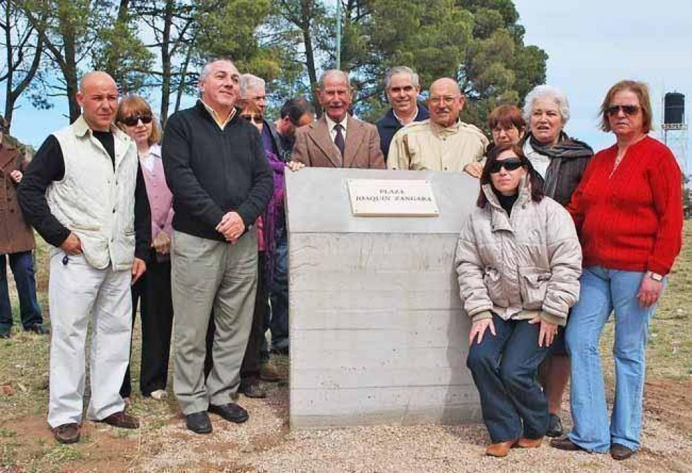 Recuperaci�n de espacios p�blicos: iniciaron trabajos en la Plaza Zangara