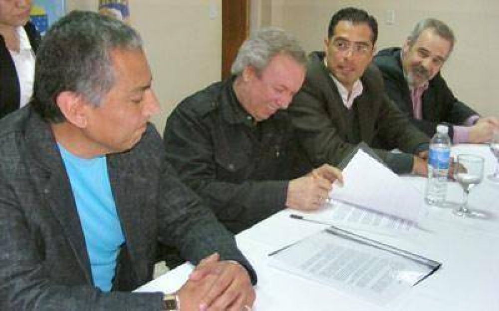 Ca�ad�n Seco recibi� los fondos de Oxy