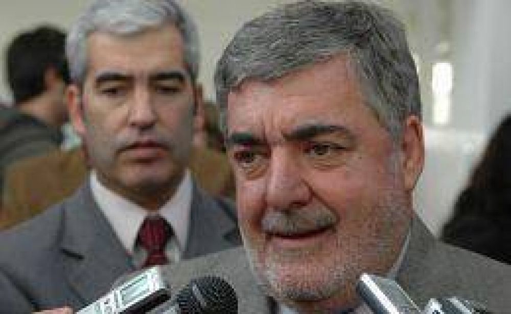 Para Das Neves, el kirchnerismo est� "acorralado electoralmente"
