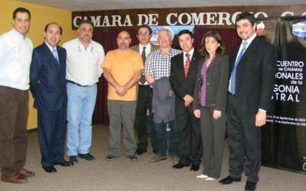 Fortalecen integraci�n binacional