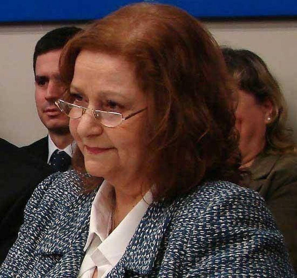 Por gestiones de Alicia Tabar�s la Afip entregar� computadoras
