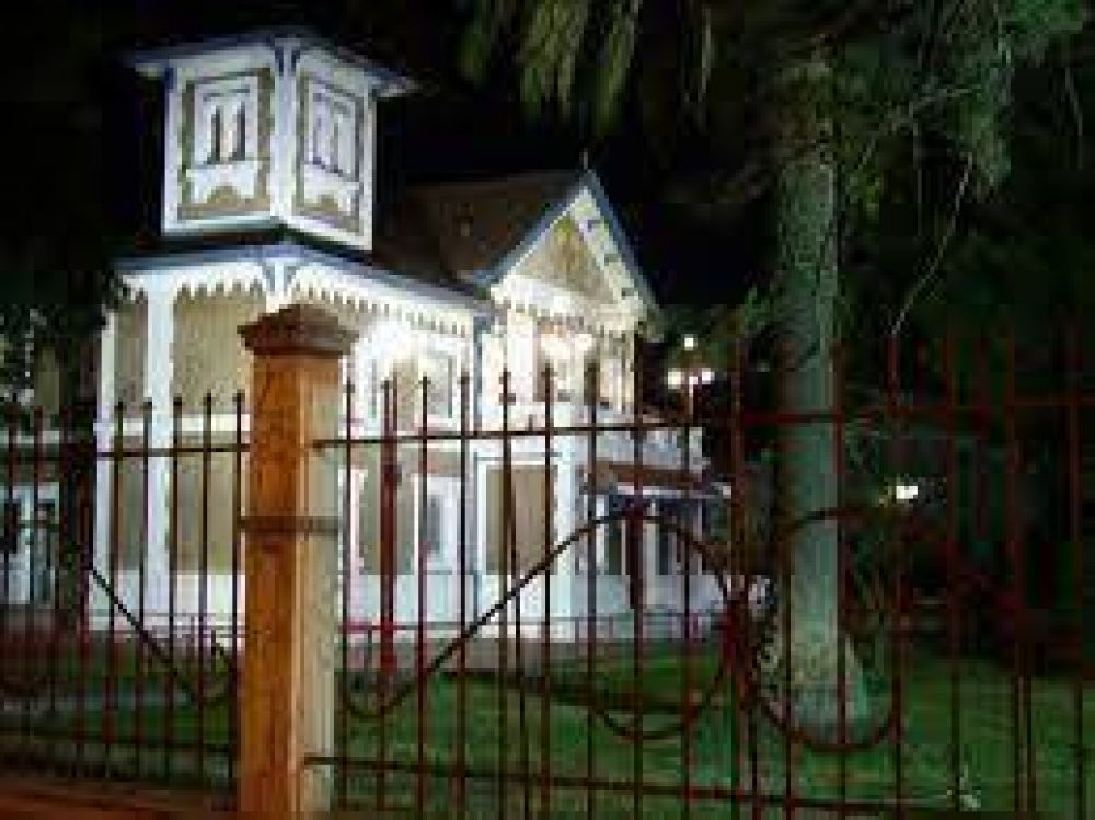 Se reinaugur� la Casona Universitaria de Alem 1161 