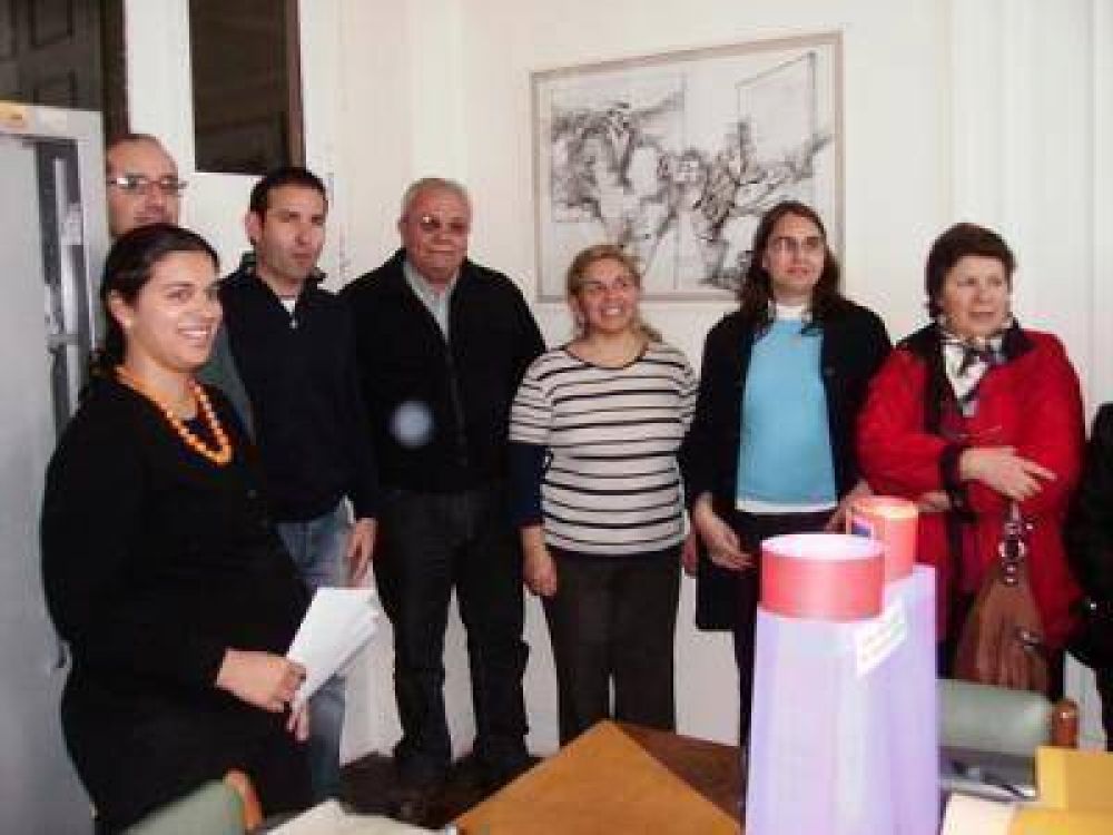 Acci�n Comunal entreg� subsidios y materiales a distintas entidades locales