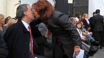 Preocupan a Schiaretti las demoras del Tribunal de Cuentas en aprobar gastos