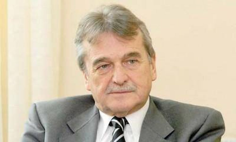  Behler invit� a dialogar a los m�dicos sin presencia de Ampros
