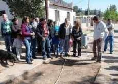 El Gobernador supervis� avance de obra de cloacas en Los Sarmientos