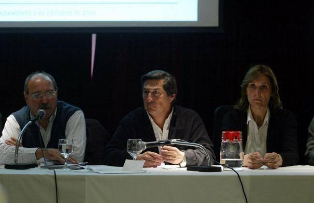 �El radicalismo est� siendo visualizado como alternativa al modelo Kirchner�