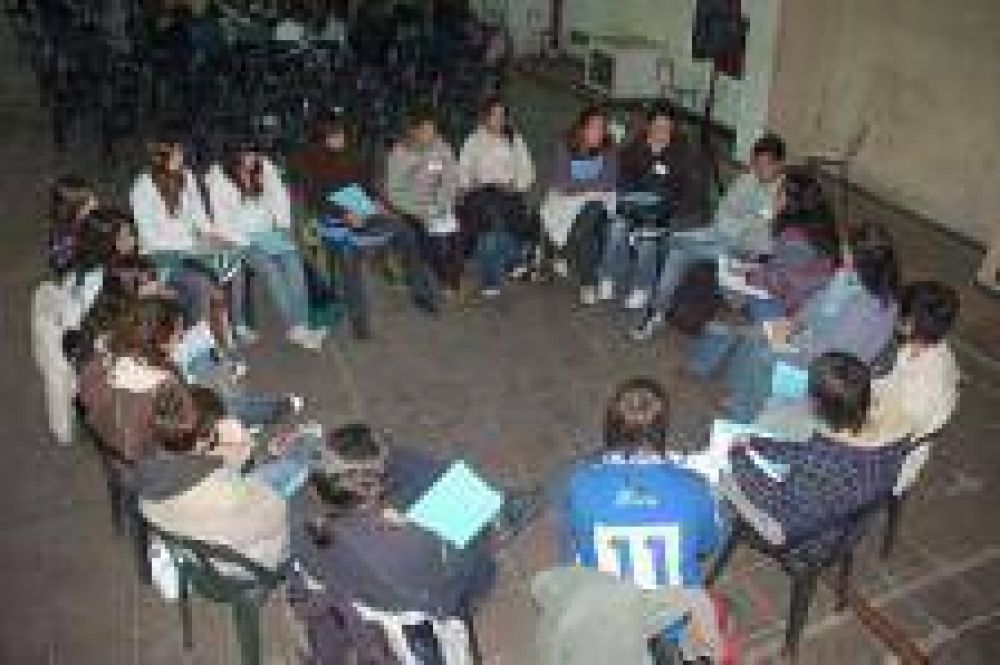 Los j�venes dieron su opini�n sobre el pa�s que quieren