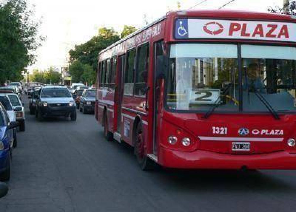 Presentan las tarjetas magn�ticas en los colectivos del Grupo Plaza