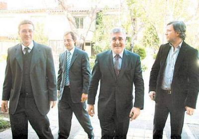 De pu�o y letra: (Por Renato de la Cruz)