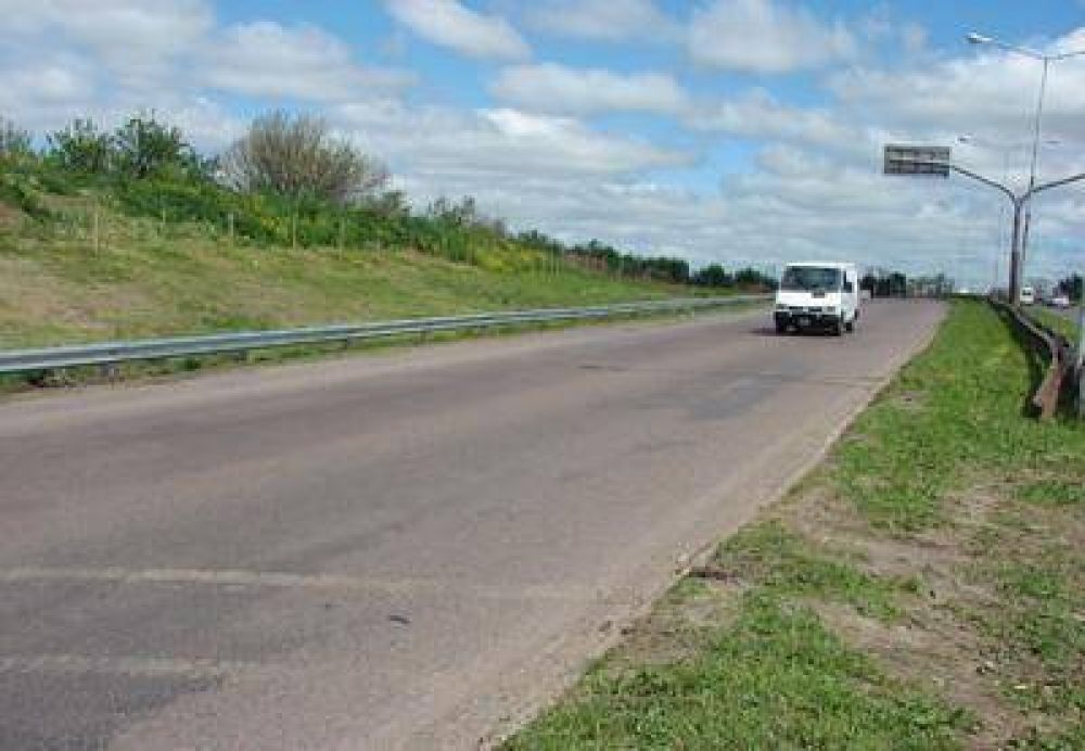 Obras de recuperaci�n de las rutas 4 y 201, en El Palomar