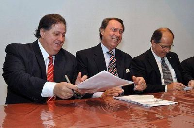 Comienzan a entregar botiquines del Plan Remediar en las 54 Unidades Penitenciarias de la provincia