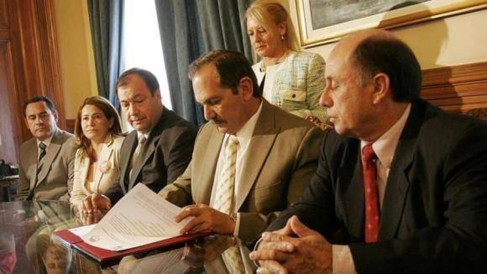 Tucum�n afianza v�nculos comerciales y productivos con Paraguay