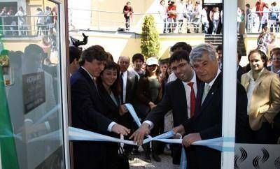Bossio inaugur� una oficina de la Anses en Pinamar