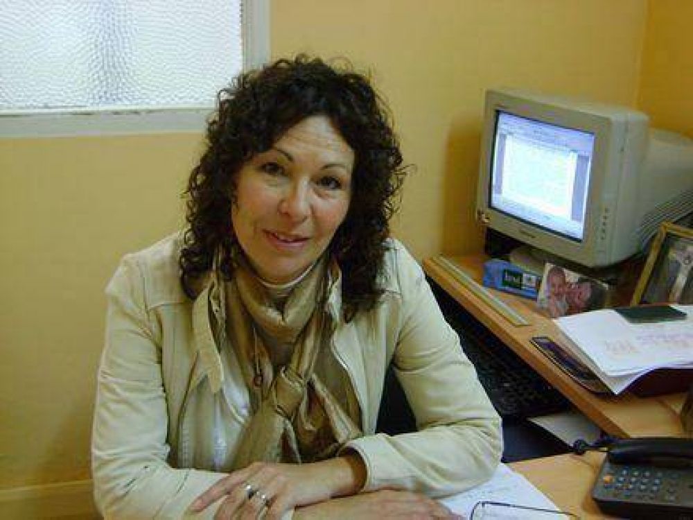 Campa�a de concientizaci�n El municipio implementa el canje de l�mparas de bajo consumo
