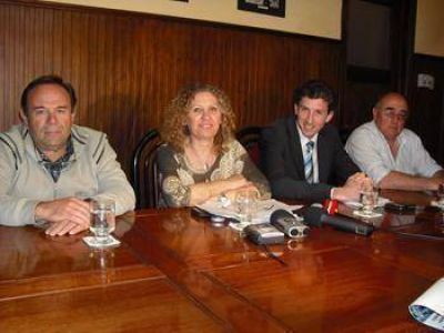 El Ejecutivo explic� los motivos del pedido de aumento de tasas