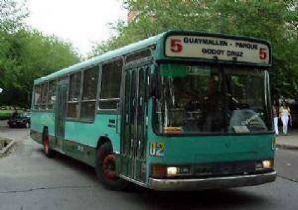 Choferes de �mnibus tambi�n podr�an parar ma�ana