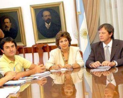 Ahora el Gobierno amenaza a los gremios docentes