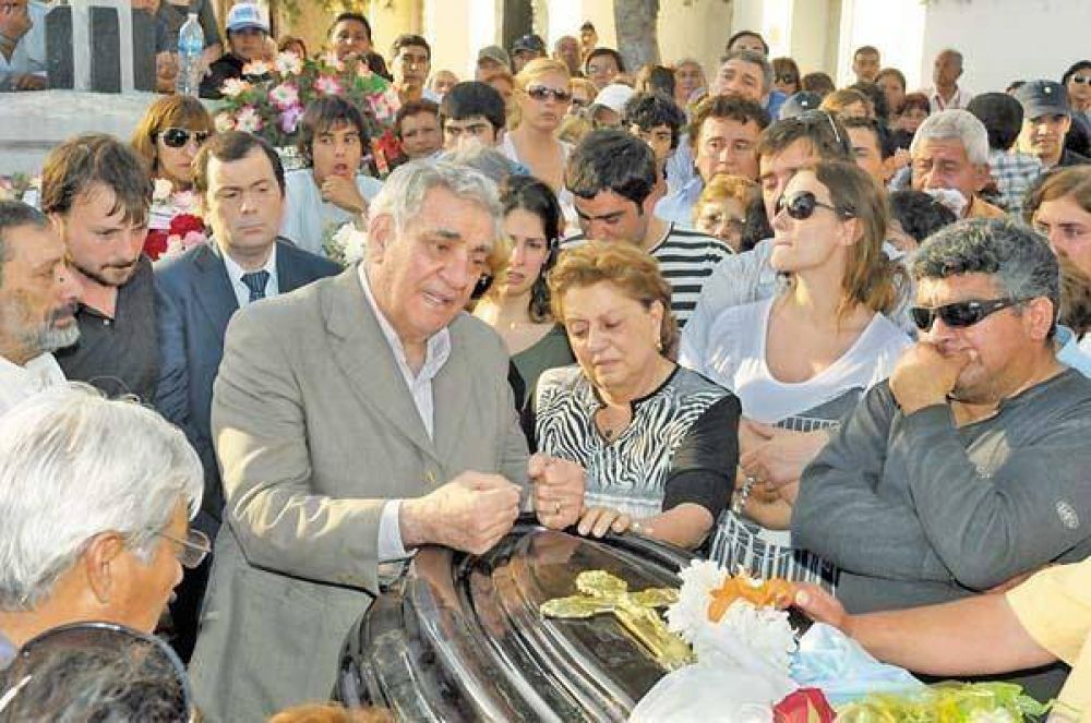 Doloroso adi�s a Miguel Mukdise en Las Termas 